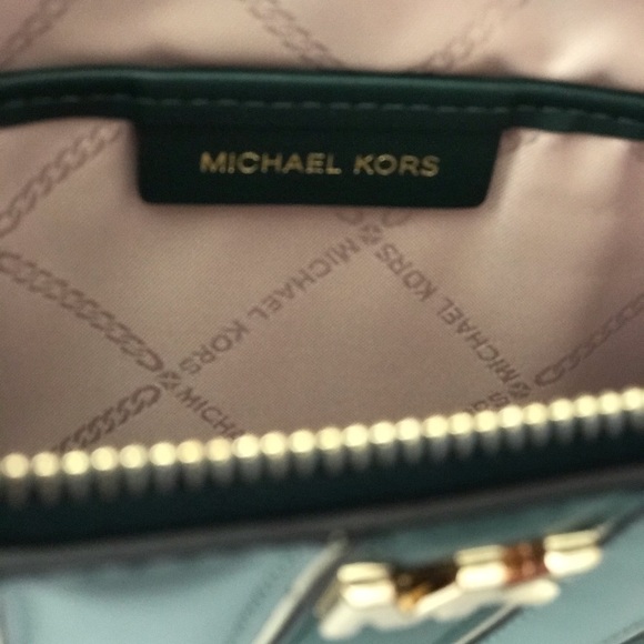 MICHAEL KORS Quilted Leather Tricolor Wristlet - Picture 11 of 15